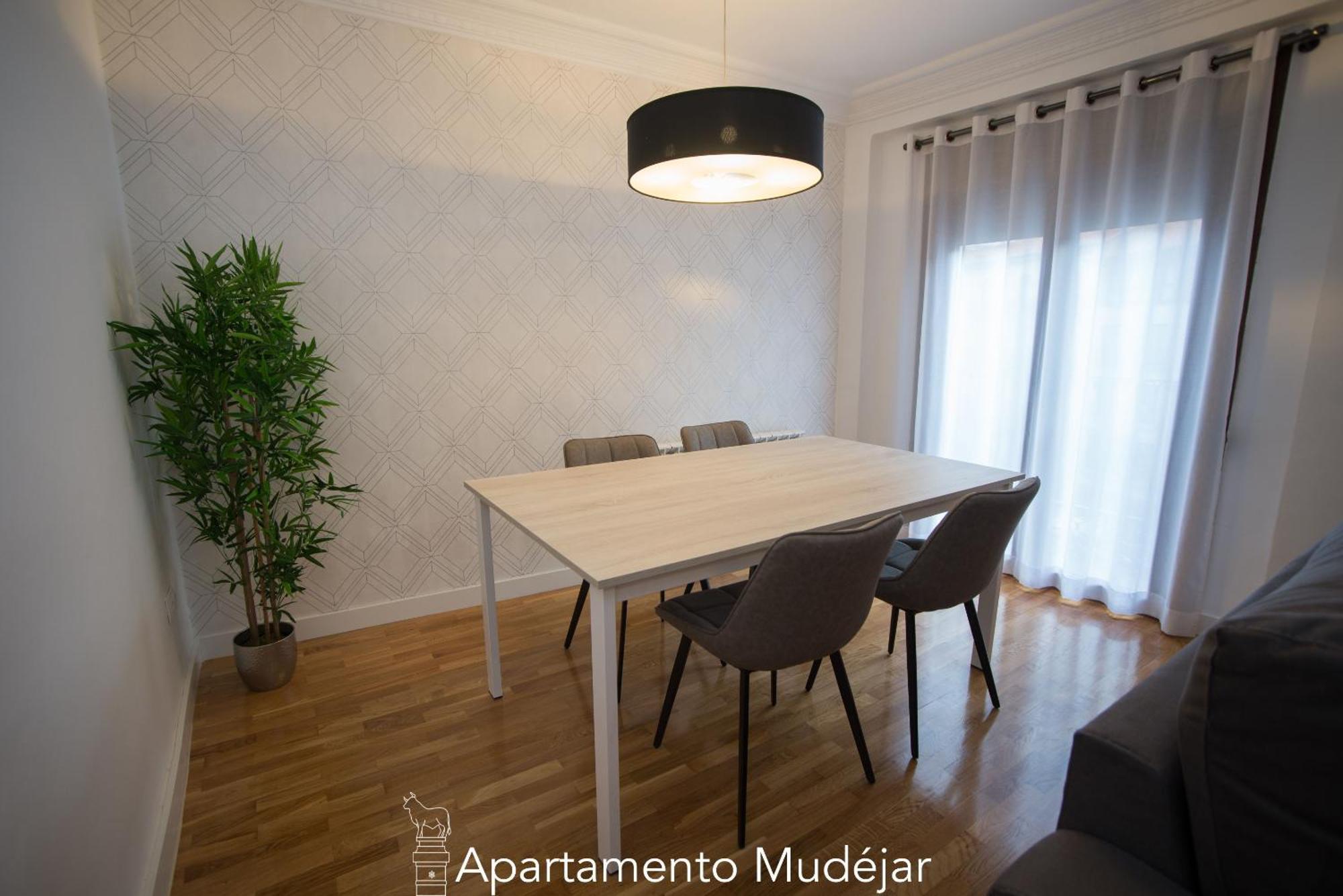 Apartamentos Plaza Del Torico テルエル 部屋 写真